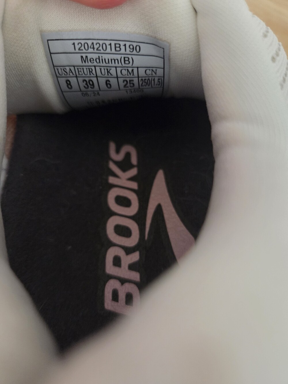 GUC Brooks Ghost Max 2 - Picture 4 of 4